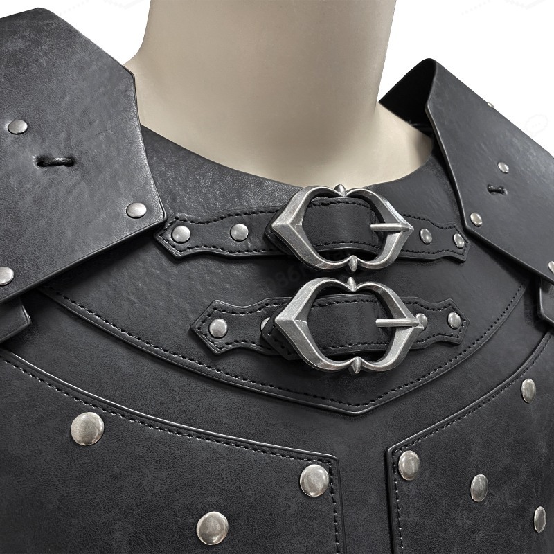 Medieval Studded Shoulder Ches - Cosplay Prop recension och pris